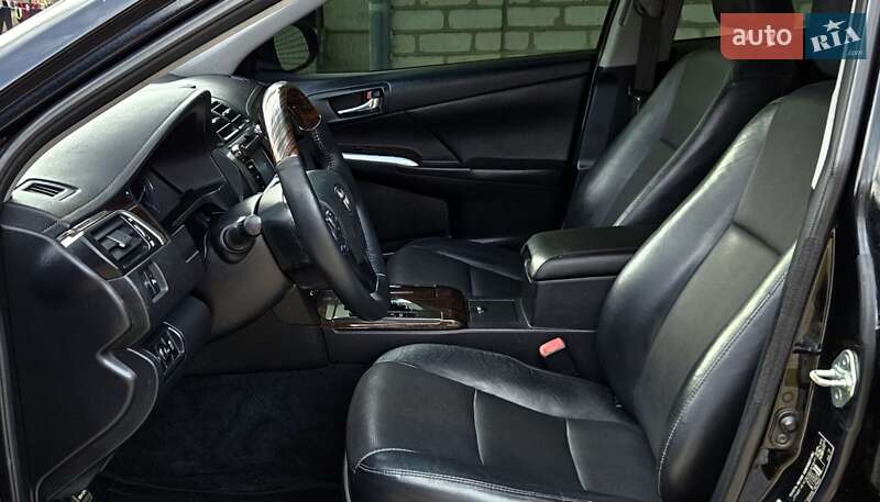 Toyota Camry 2015