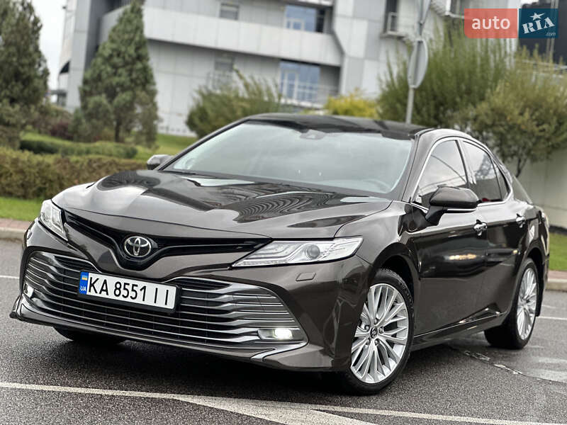 Toyota Camry 2018