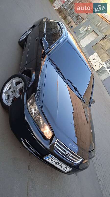 Седан Toyota Camry 2000 в Одесі
