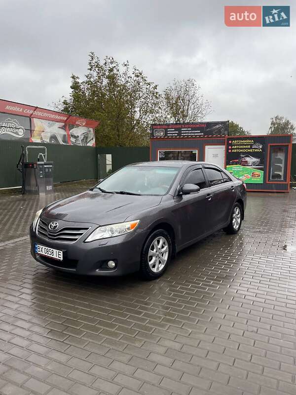 Седан Toyota Camry 2010 в Полонном фото 6 Седан Toyota Camry 2010 в Полонном