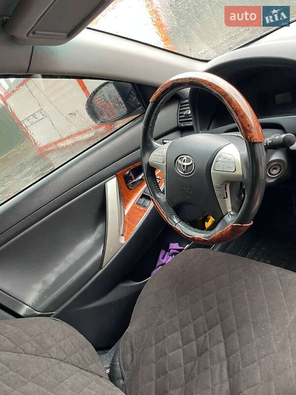 Седан Toyota Camry 2010 в Полонном фото 11 Седан Toyota Camry 2010 в Полонном