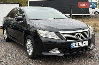 Седан Toyota Camry 2013 в Умані