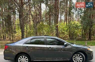Седан Toyota Camry 2013 в Днепре