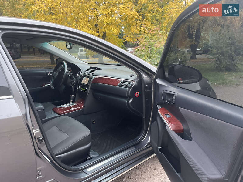 Седан Toyota Camry 2011 в Кременчуге