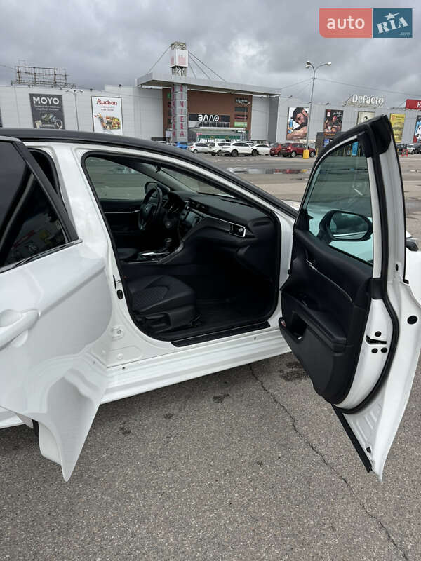 Седан Toyota Camry 2018 в Одесі