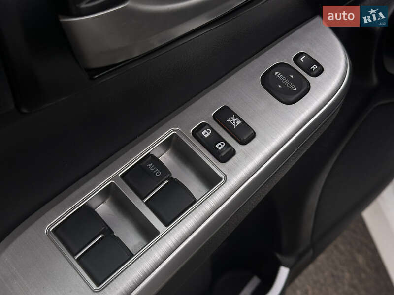 Седан Toyota Camry 2013 в Миколаєві