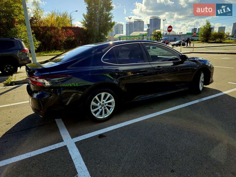 Седан Toyota Camry 2021 в Киеве фото 2 Седан Toyota Camry 2021 в Киеве