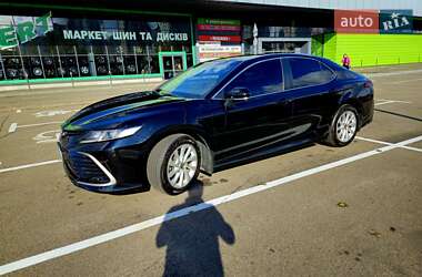 Седан Toyota Camry 2021 в Києві