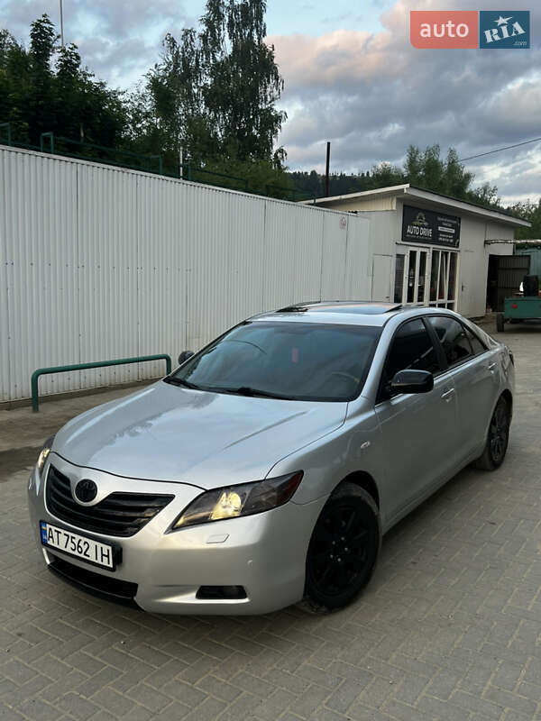 Седан Toyota Camry 2007 в Вижниці