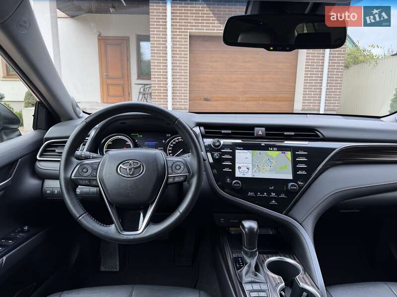 Седан Toyota Camry 2020 в Кропивницком