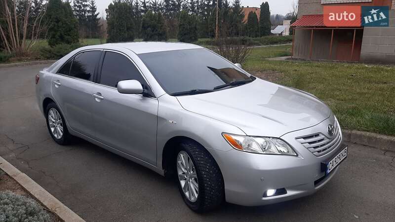 Седан Toyota Camry 2007 в Умани