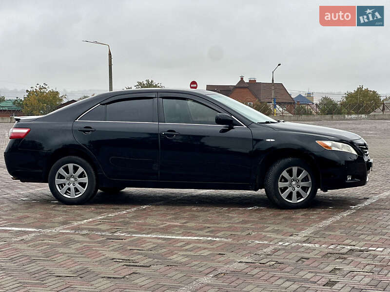 Седан Toyota Camry 2008 в Харькове