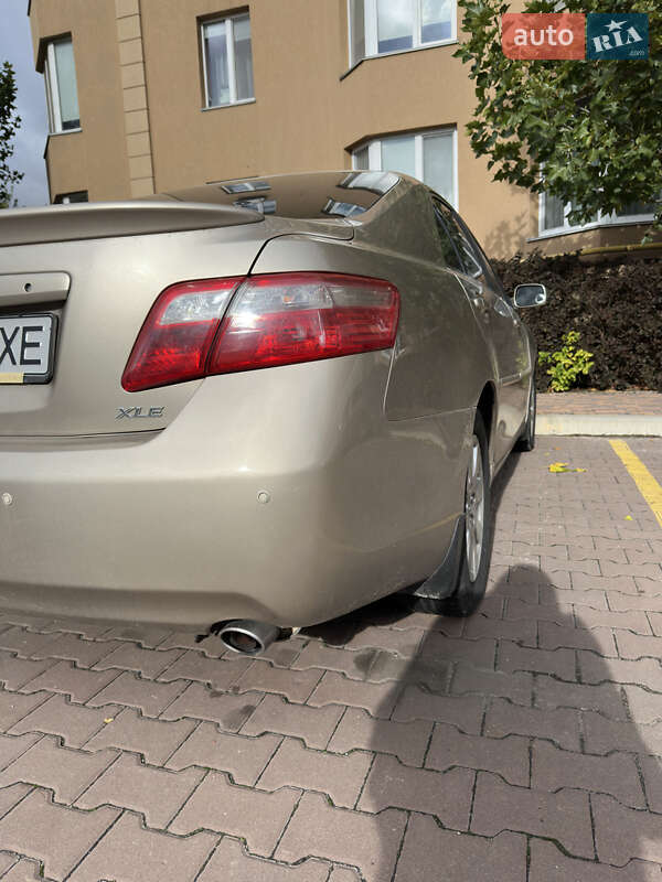 Седан Toyota Camry 2007 в Софіївській Борщагівці