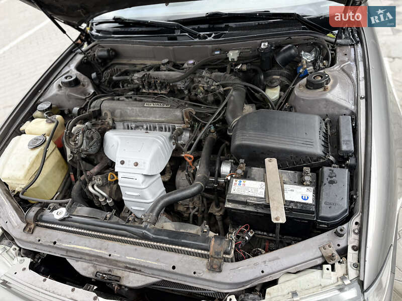 Седан Toyota Camry 1993 в Борисполе