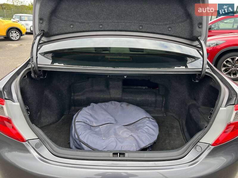 Седан Toyota Camry 2013 в Одесі