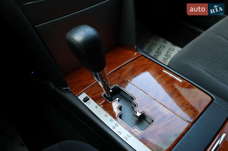 Седан Toyota Camry 2011 в Львові