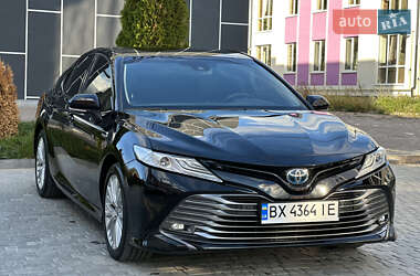 Седан Toyota Camry 2020 в 