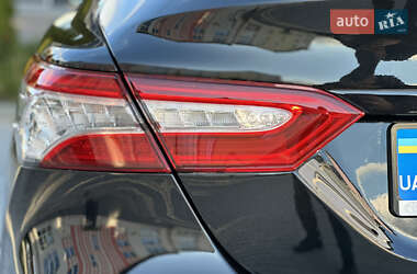 Седан Toyota Camry 2020 в 