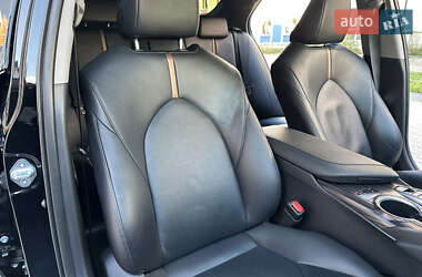 Седан Toyota Camry 2020 в 