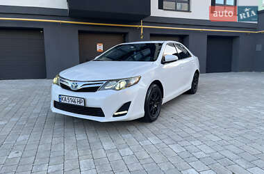 Седан Toyota Camry 2015 в 