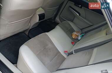 Седан Toyota Camry 2013 в 