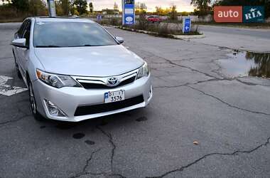 Седан Toyota Camry 2013 в Лебедине