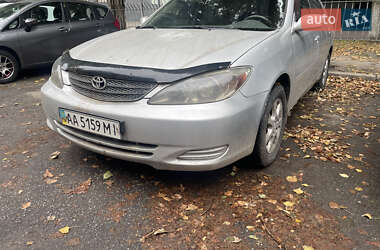 Седан Toyota Camry 2003 в Києві