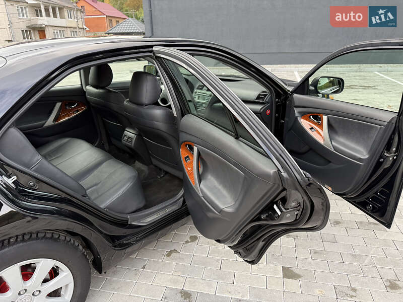 Седан Toyota Camry 2008 в Кременце фото 43 Седан Toyota Camry 2008 в Кременце