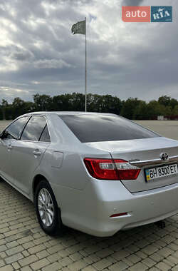 Седан Toyota Camry 2012 в 