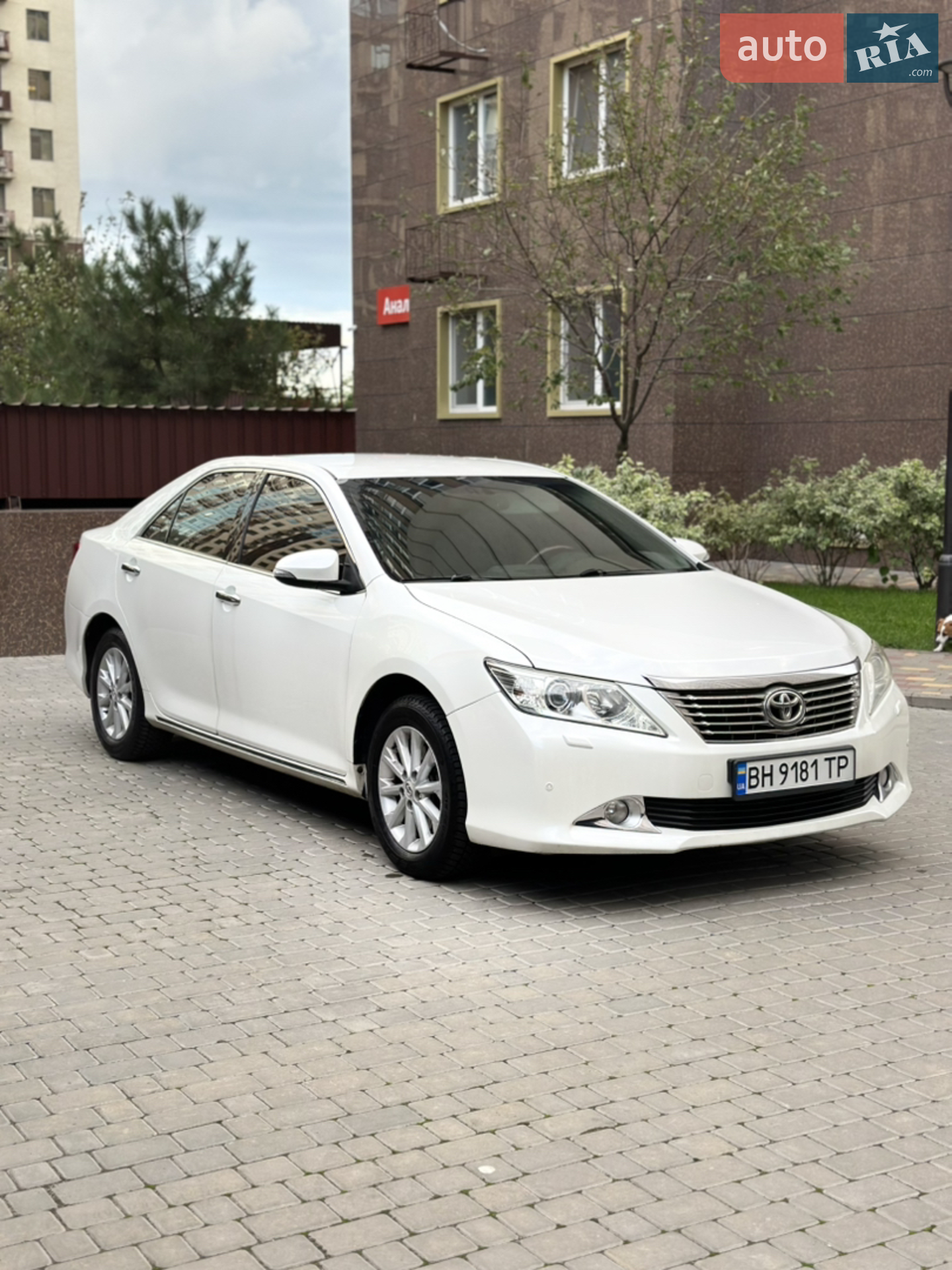 2011 Toyota Camry - мініатюра 3