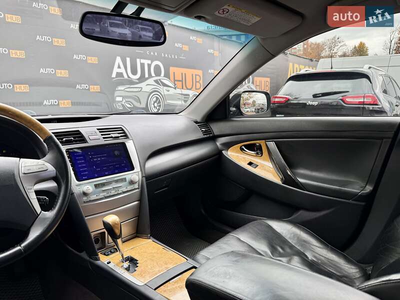 Седан Toyota Camry 2006 в Харкові