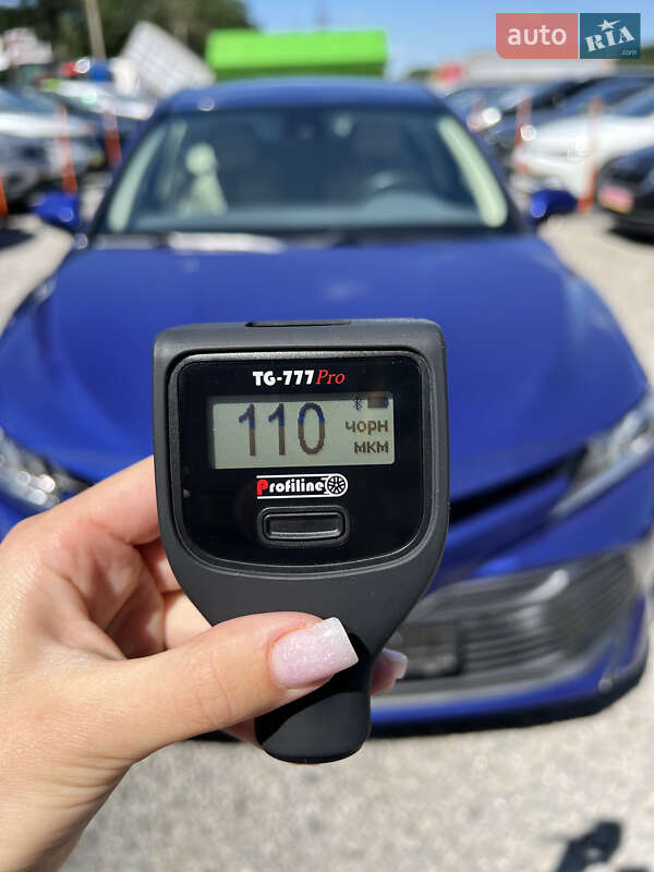 Седан Toyota Camry 2017 в Умані