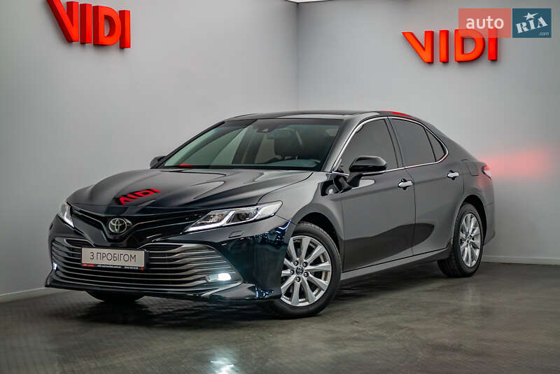 Toyota Camry 2018