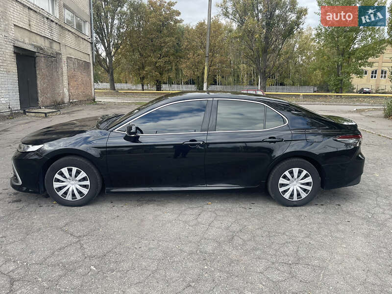 Седан Toyota Camry 2021 в Павлограде