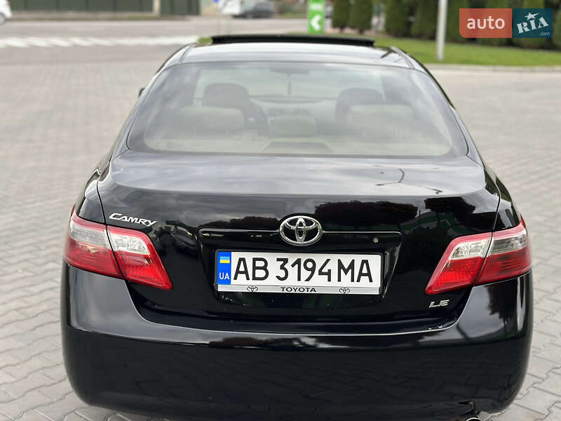 Седан Toyota Camry 2007 в Виннице