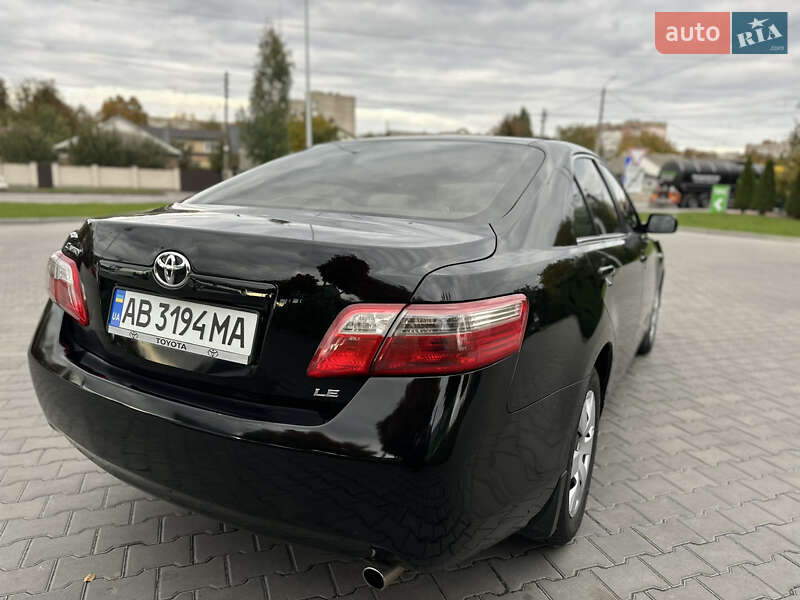 Седан Toyota Camry 2007 в Виннице