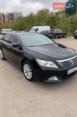 Седан Toyota Camry 2012 в Луцьку