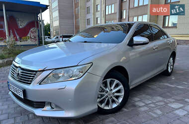 Седан Toyota Camry 2011 в Тернополе