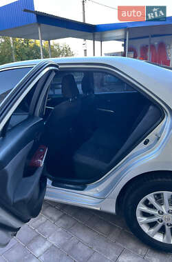 Седан Toyota Camry 2011 в 
