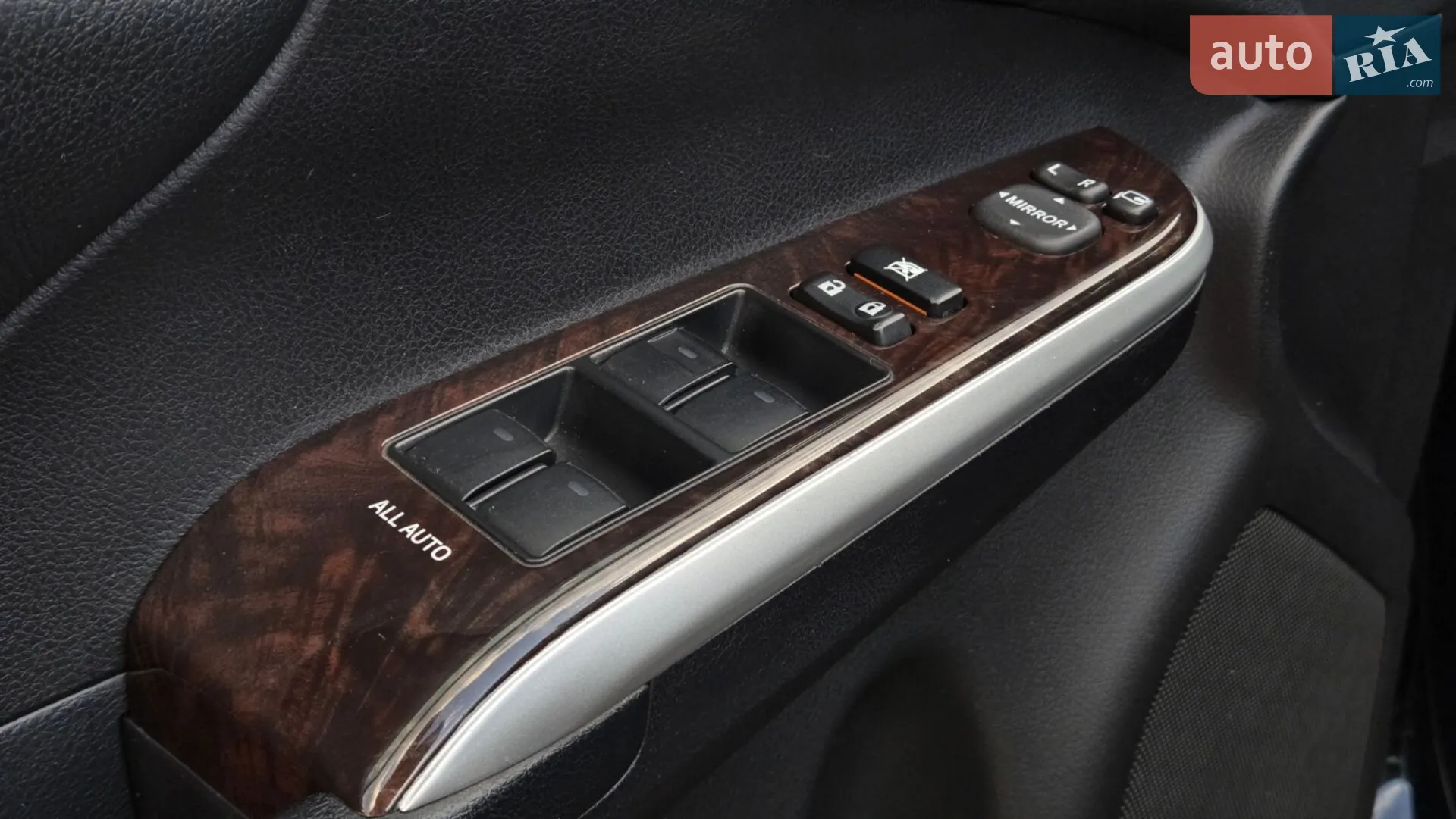 2014 Toyota Camry - мініатюра 25