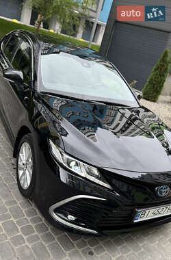 Седан Toyota Camry 2021 в 
