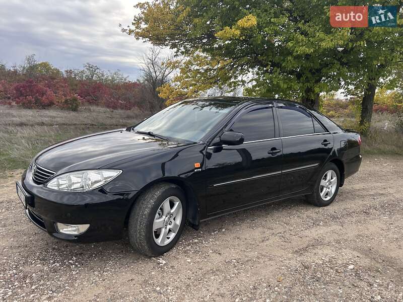 Седан Toyota Camry 2006 в Рені