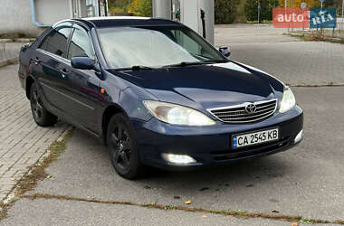 Седан Toyota Camry 2002 в Золотоноше