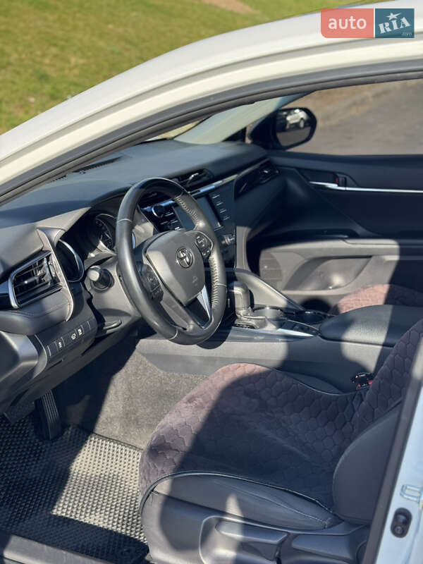 Седан Toyota Camry 2020 в Днепре фото 10 Седан Toyota Camry 2020 в Днепре