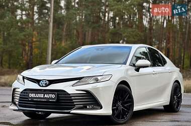Седан Toyota Camry 2021 в 