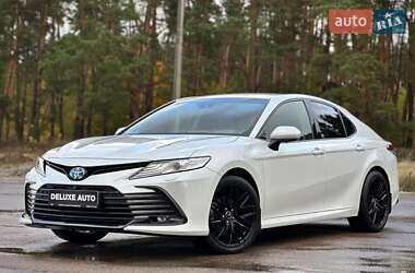 Седан Toyota Camry 2021 в 