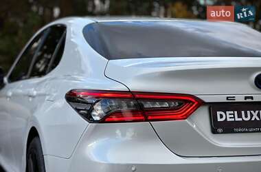Седан Toyota Camry 2021 в 