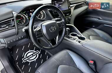 Седан Toyota Camry 2021 в 