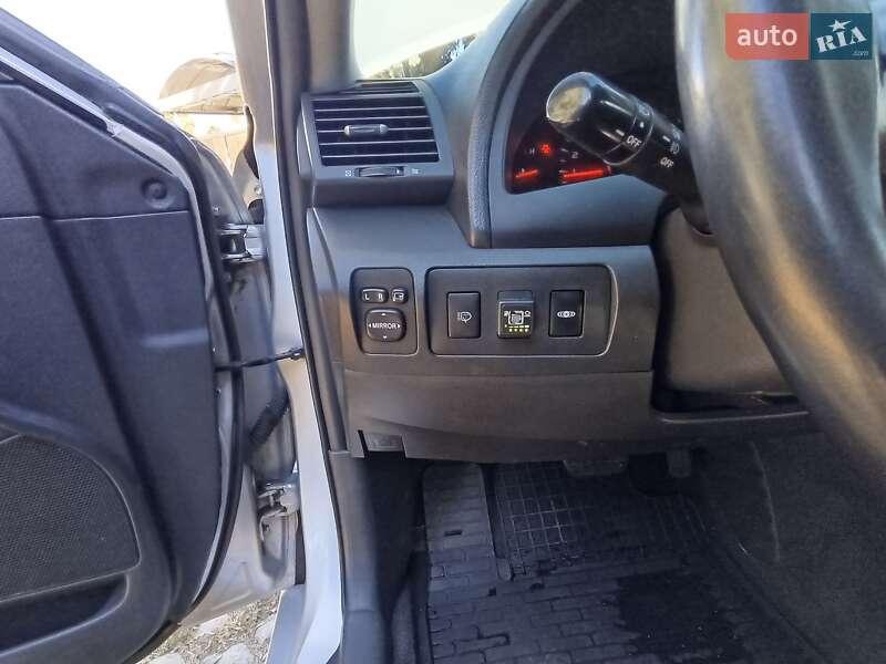 Седан Toyota Camry 2008 в Кропивницком