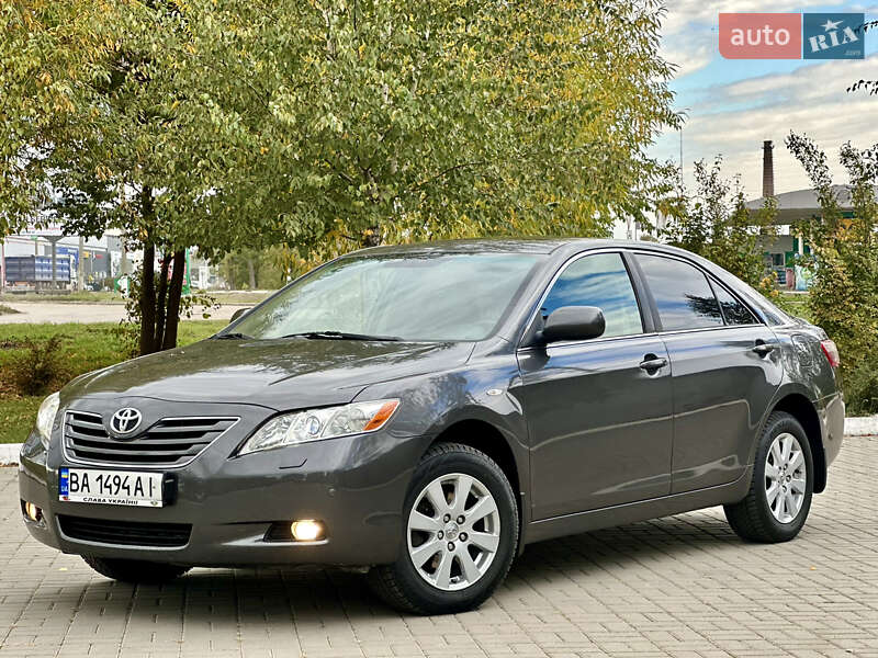 Седан Toyota Camry 2007 в Кропивницком